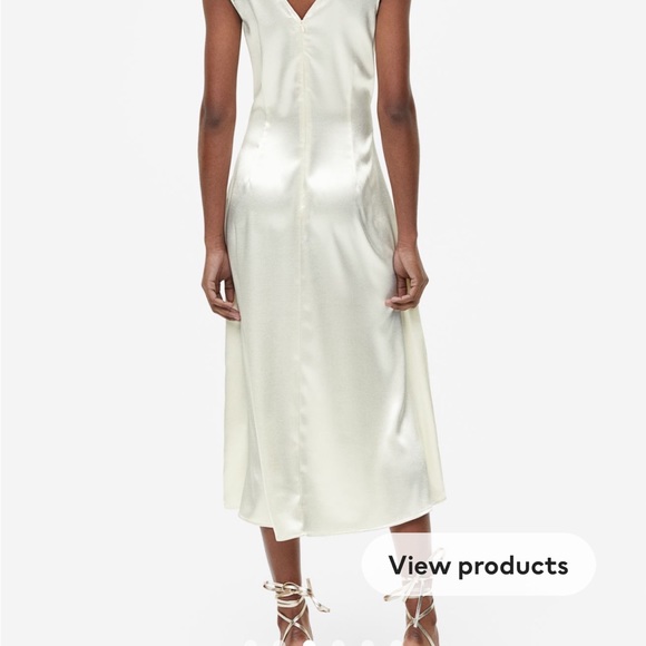 H&M Crème Satin Dress - Picture 3 of 5